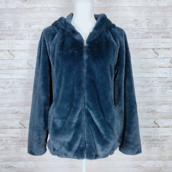 Style & Co. Jackets & Blazers - Style & Co Faux Fur Jacket S/M Navy Zip M
